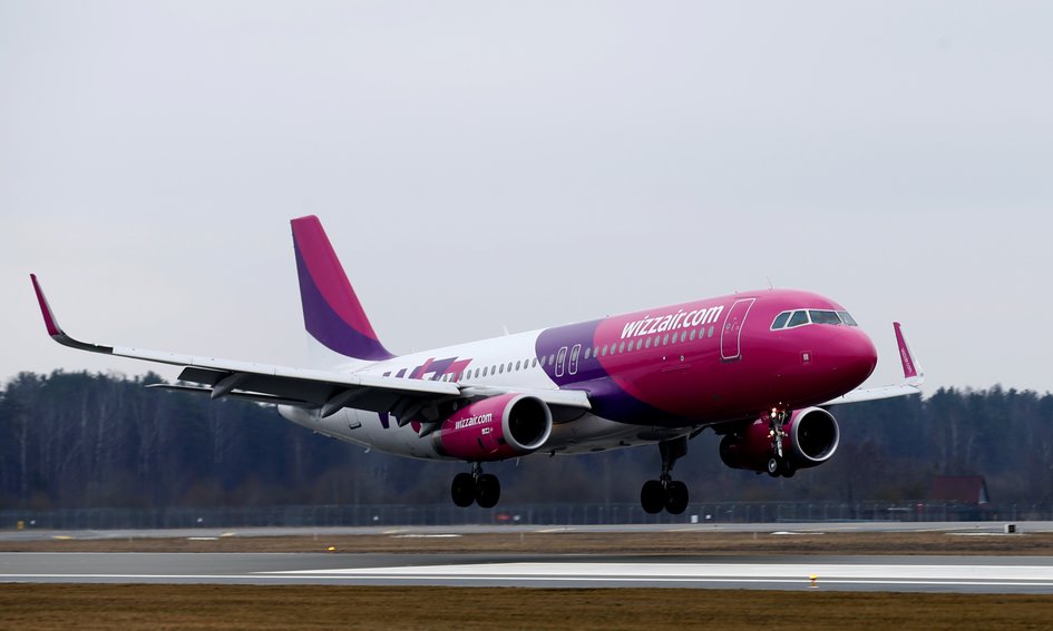 Wizz Air w grudniu wznawia loty z Polski m.in. do Włoch, Danii i Hiszpanii