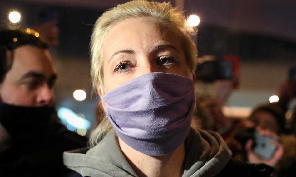 Media: Julia Nawalna zwolniona z komisariatu policji. Trwają protesty w Rosji