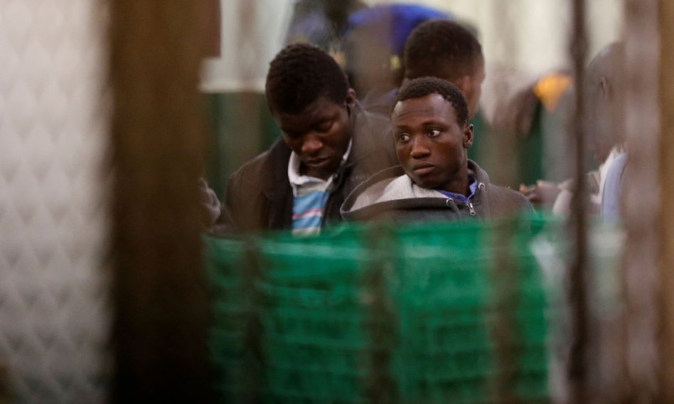 Francja ma problem z uchodźcami. Zamyka punkty na granicy z Hiszpanią