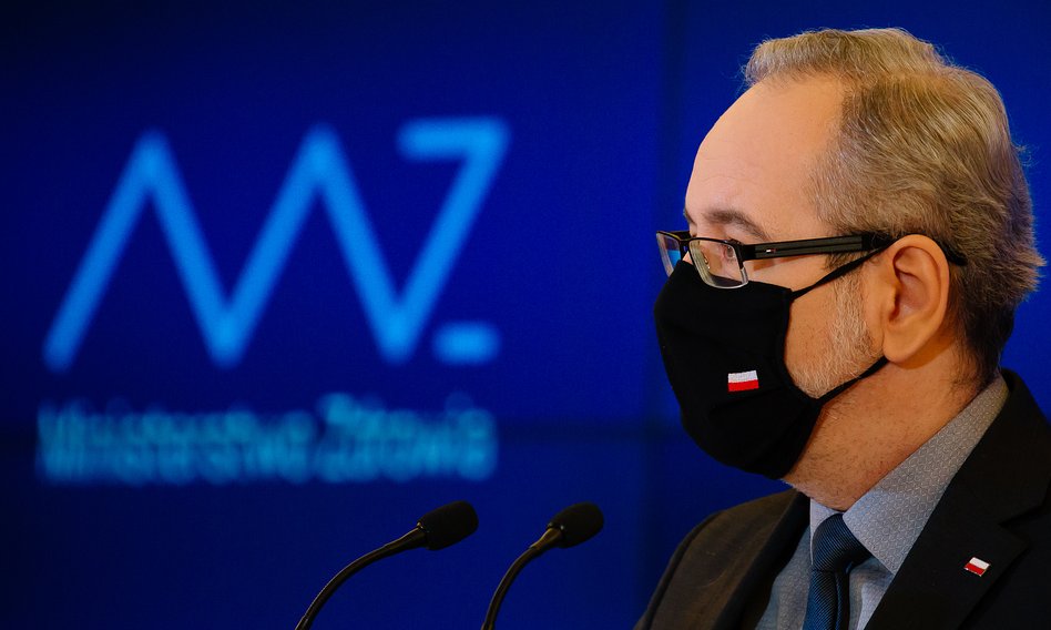 Niedzielski: Z całą pewnością można już powiedzieć, że III fala pandemii słabnie