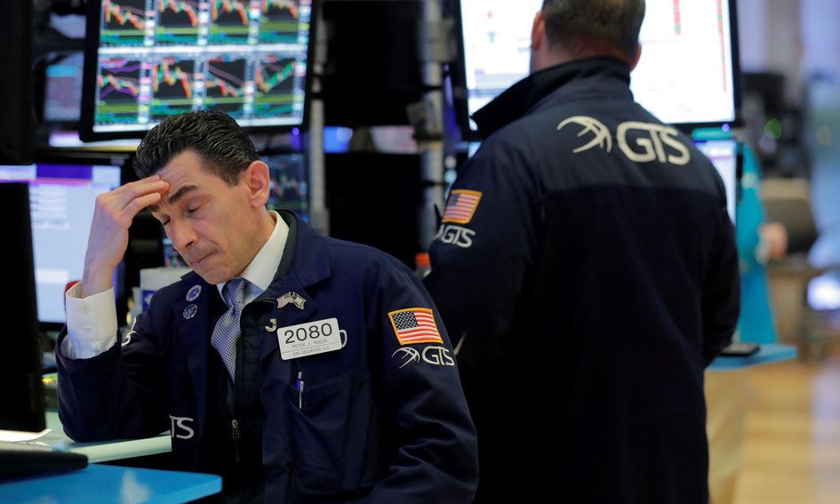 Spadki na Wall Street. Fed może podnieść stopy proc. dwa razy w 2023 r.
