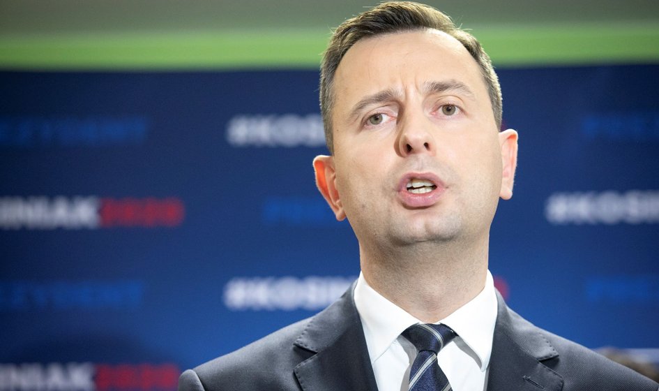 Kosiniak-Kamysz: Żądamy obniżenia na wakacje i po wakacjach cen benzyny