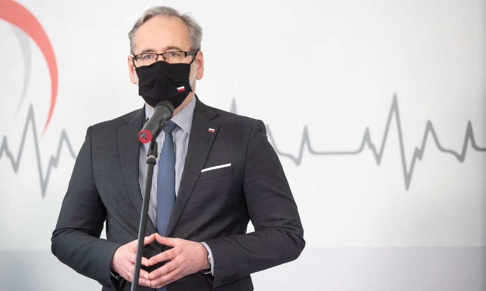 Niedzielski: Rada Medyczna rekomenduje podanie trzeciej dawki szczepionki