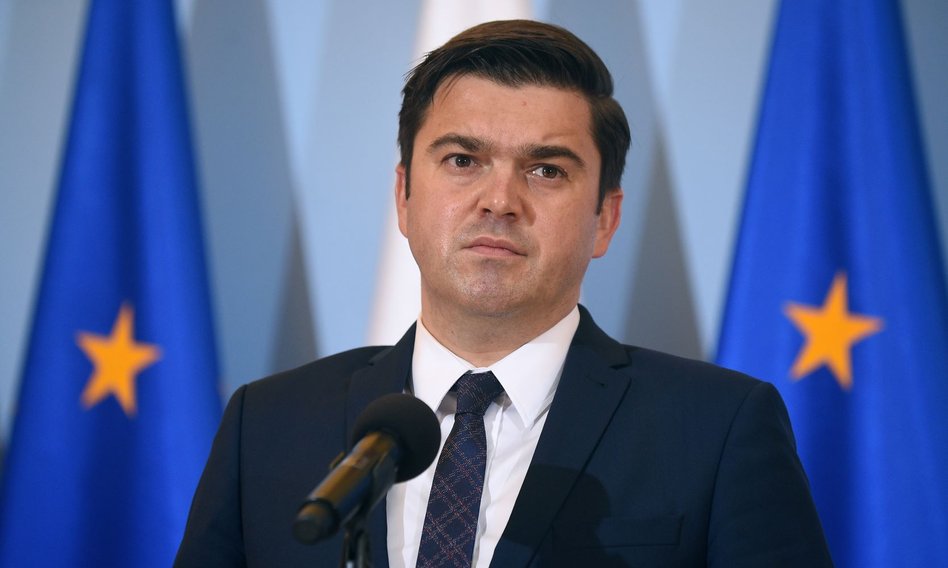 Obostrzenia w czwartej fali. Rzecznik resortu zdrowia tłumaczy, czego będą dotyczyć