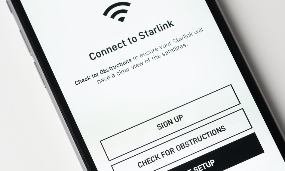 Blisko 450 zł miesięcznie za internet satelitarny. Starlink dostępny w Polsce