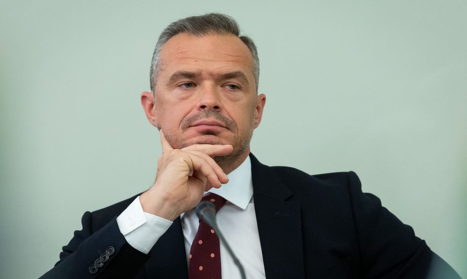 Radio ZET: Za pieniądze z łapówek inwestował w obrazy. Ujawniamy szczegóły aktu oskarżenia ws. Nowaka