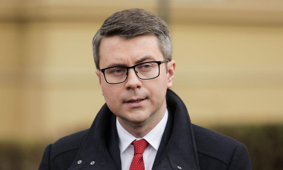 Müller o rozmowach z kontrolerami lotów: Liczę, że w tym tygodniu wypracujemy rozwiązanie