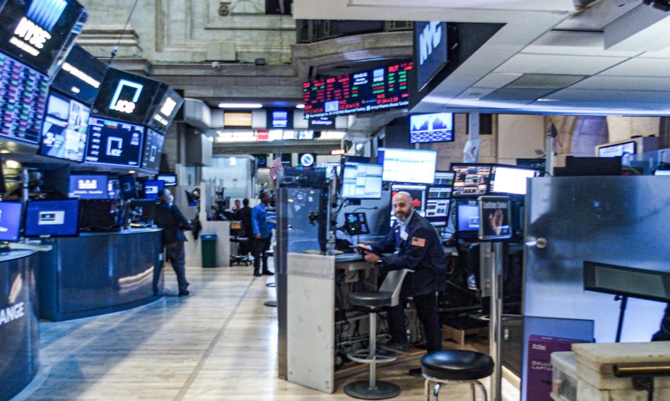 Zbyt dobre dane z rynku pracy sprowadziły spadki na Wall Street