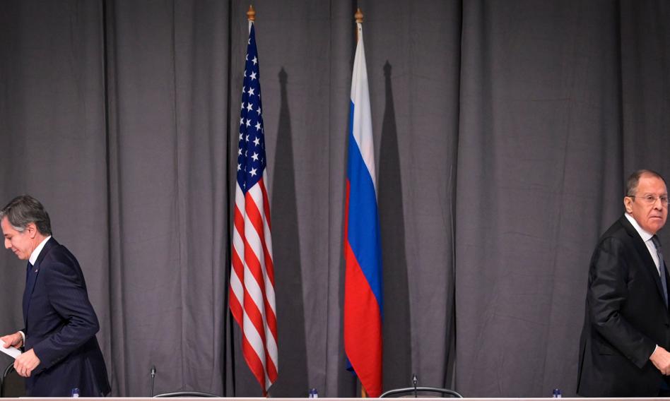 Blinken rozmawiał z Ławrowem. Tematem uwolnienie obywateli USA i eksport zboża z Ukrainy