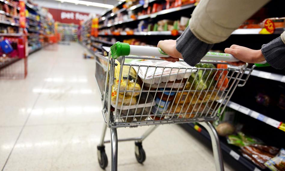 W lipcu spadek wskaźnika nastrojów konsumenckich w Polsce. "Nie widać oznak paniki" [badanie]