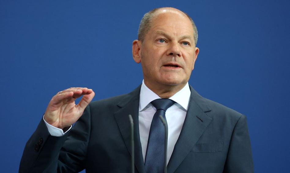 Scholz przeciwny zakazowi wjazdu dla rosyjskich turystów