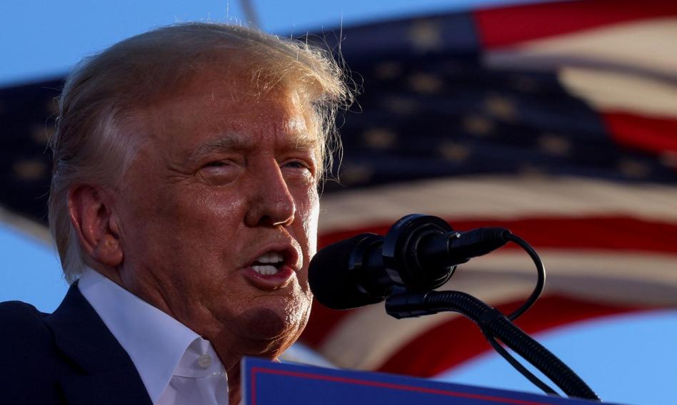 Trump: Administracja Bidena prawie zmusiła Putina do inwazji na Ukrainę