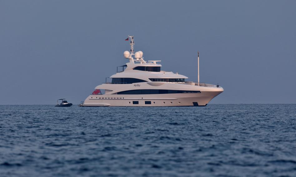 Objęty sankcjami rosyjski superjacht wystawiony na sprzedaż