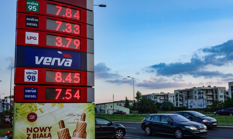 Ceny paliw niezmiennie wysokie. „Luka vatowska” ciągle żywa