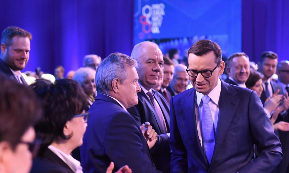 Dług publiczny spada. "W tym roku wyniesie 47-48 proc. PKB"