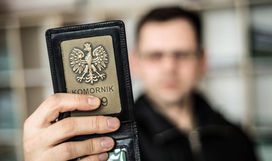 Dłużnika nie ma w domu? Dla komornika to już nie problem