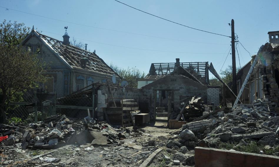 Rzecznik KE: Coraz bardziej masowe i krwawe ataki Rosjan na obszary cywilne na Ukrainie