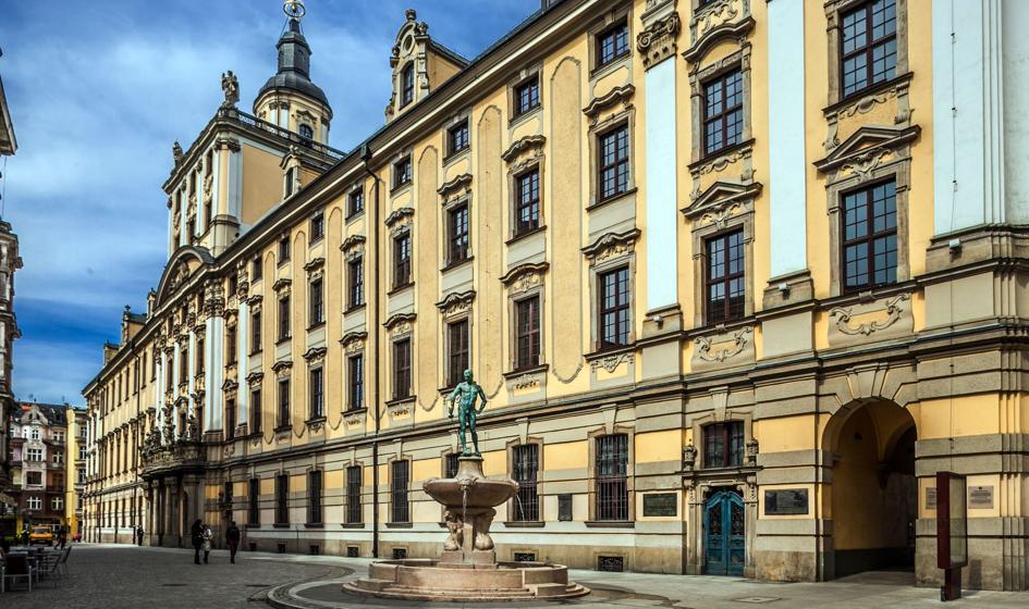 Wraca sprawa połączenia uniwersytetów z Wrocławia. To z jej powodu powstał raport za miliony, który napisała AI