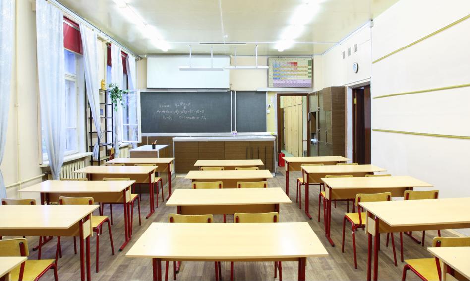 Nauczycielka-rekordzistka: była zatrudniona przez 24 lata, z czego nieobecna w pracy przez 20 lat