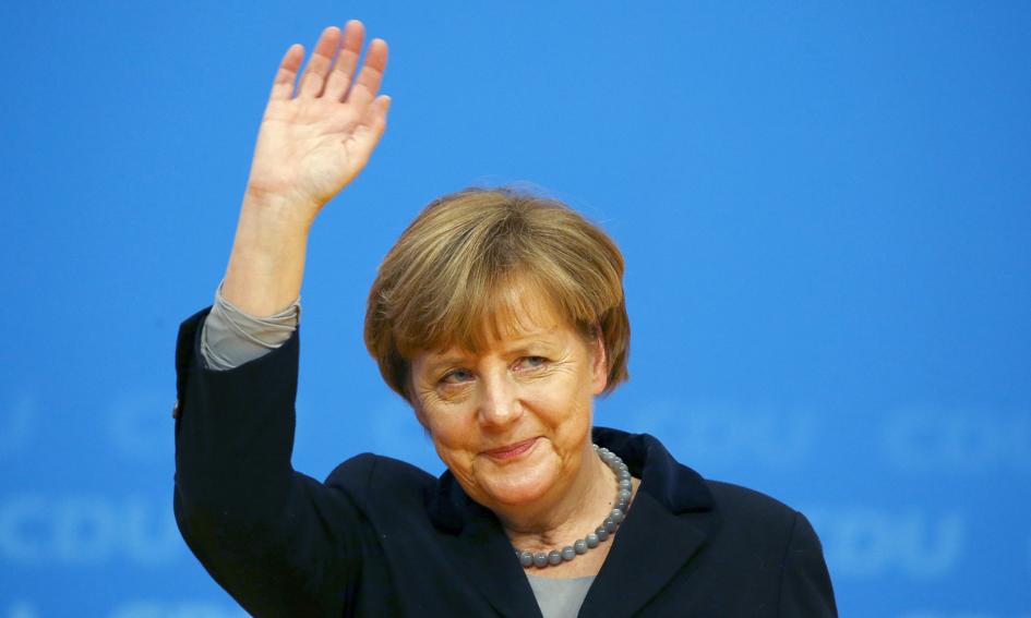 Pomnik kanclerz Angeli Merkel okazał się równie solidny jak jej polityka