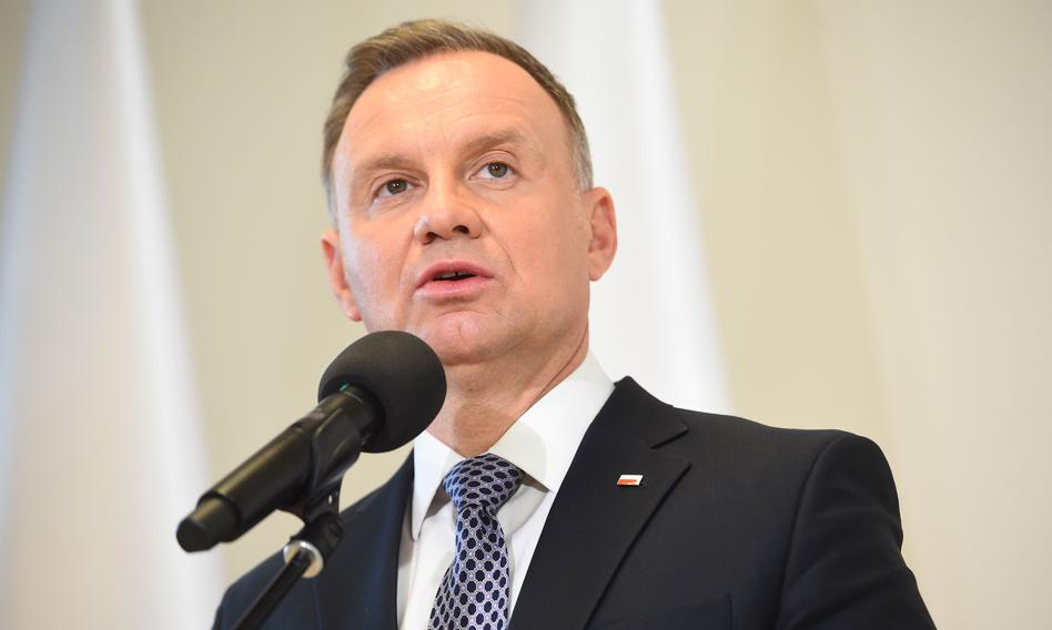 Afera wizowa. Prezydent Duda: Odpowiednie służby prowadzą w tej sprawie postępowanie