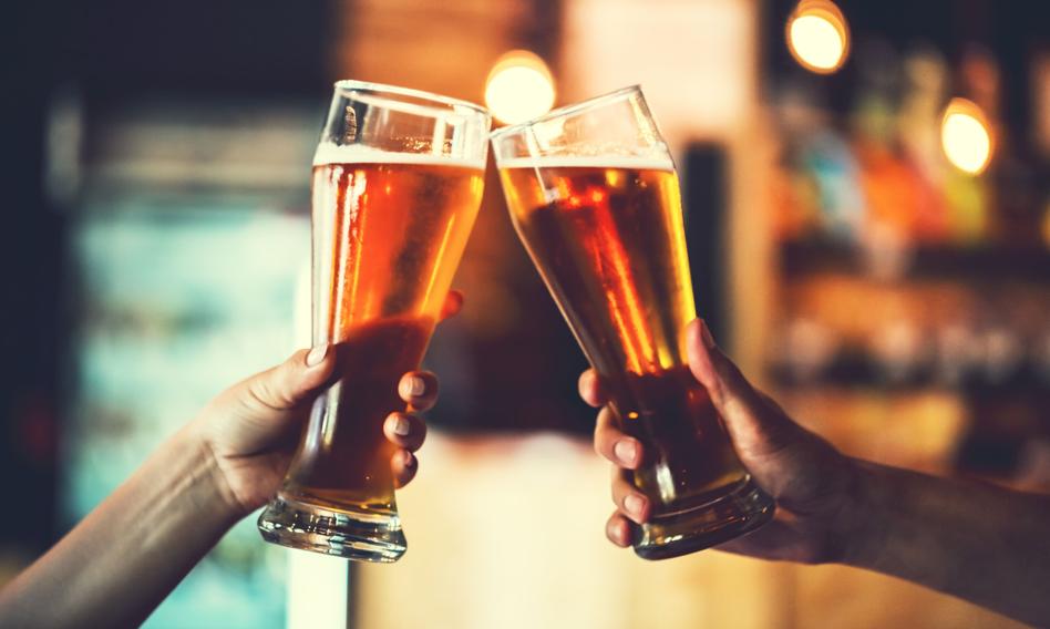 Uzbekistan nakazuje restauratorom sprzedawanie alkoholu. Tak walczy z przejawami religijności