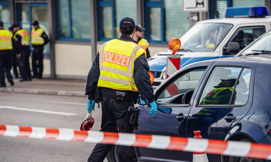 Niemcy kontrolują granice. Wprowadzono stacjonarne posterunki