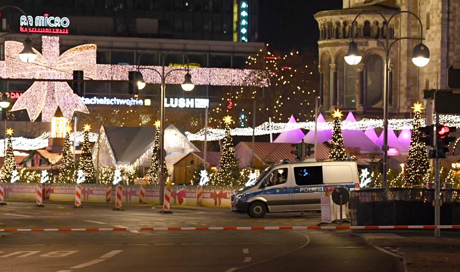 Niebezpieczny sylwester w Niemczech. Ponad 230 zatrzymań, kilkunastu rannych policjantów