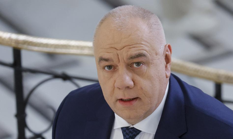 Sasin umywa ręce ws. fuzji Orlenu z Lotosem? "Nie mogłem widzieć tej umowy"