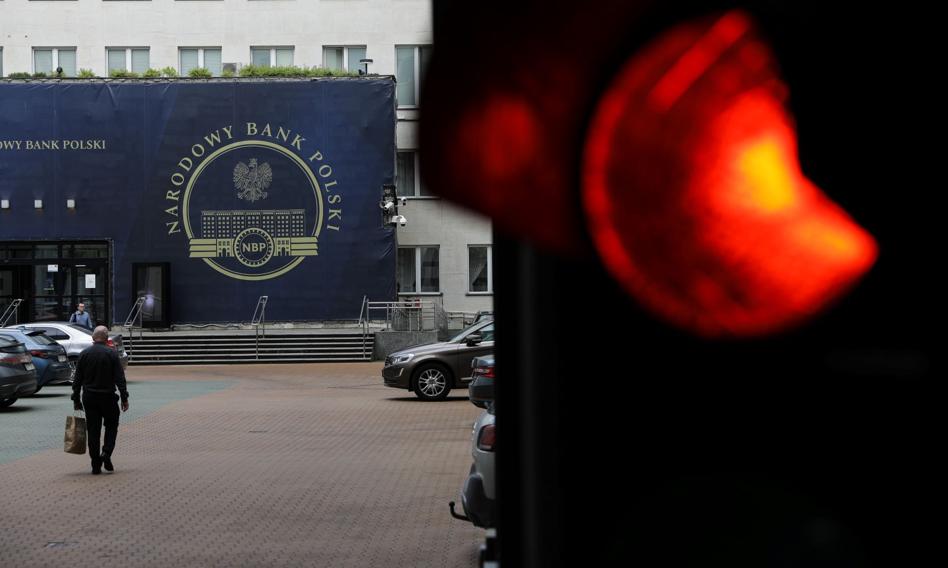 Szef KPRM: Decyzje prezesa NBP były partyjne, nie realizował on zadań ustawowych