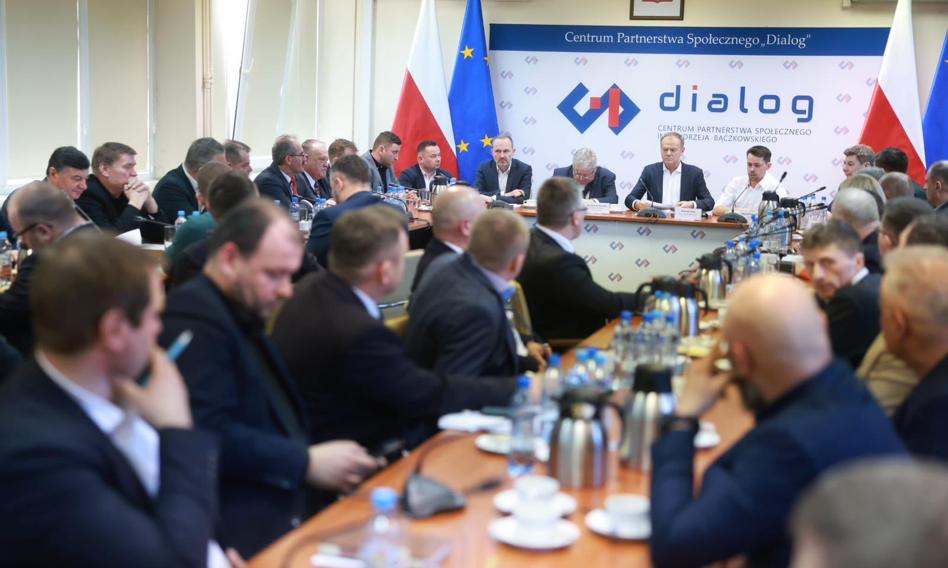 Rozpoczęło się spotkanie premiera Donalda Tuska z rolnikami
