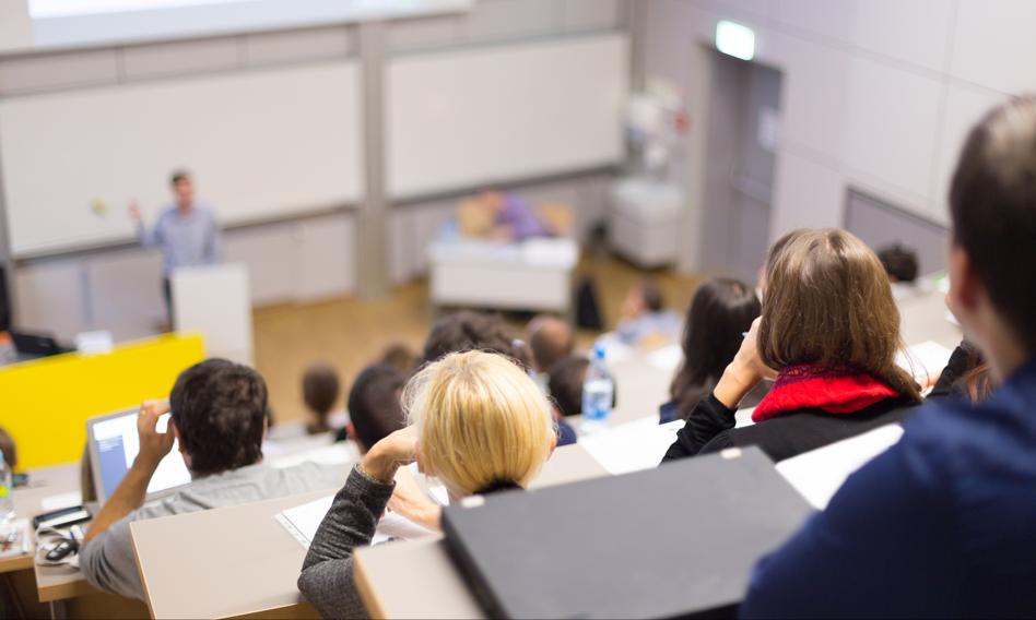 Mniej sztywności, więcej elastyczności – tak chcą studiować młodzi ludzie