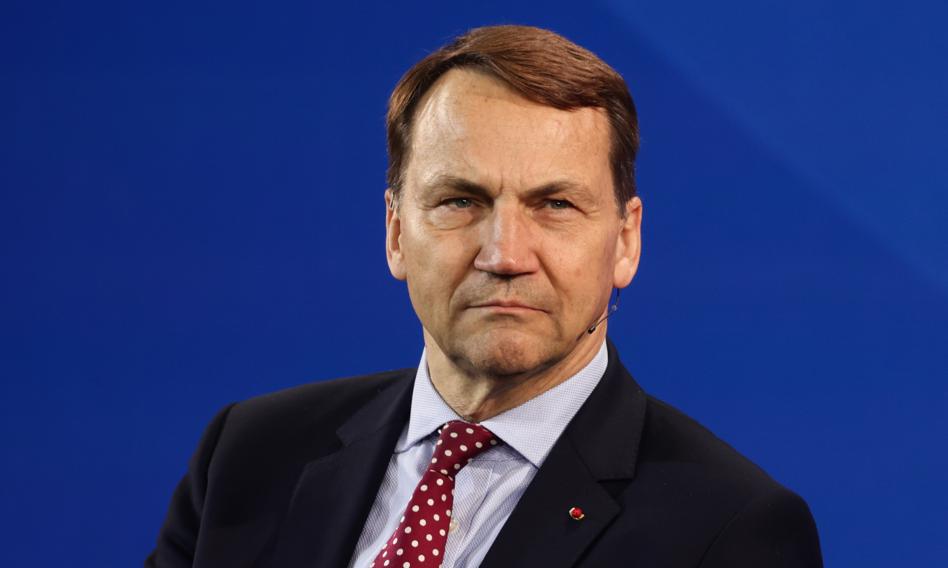 Sikorski: za rok-dwa rosyjska gospodarka dojdzie do ściany