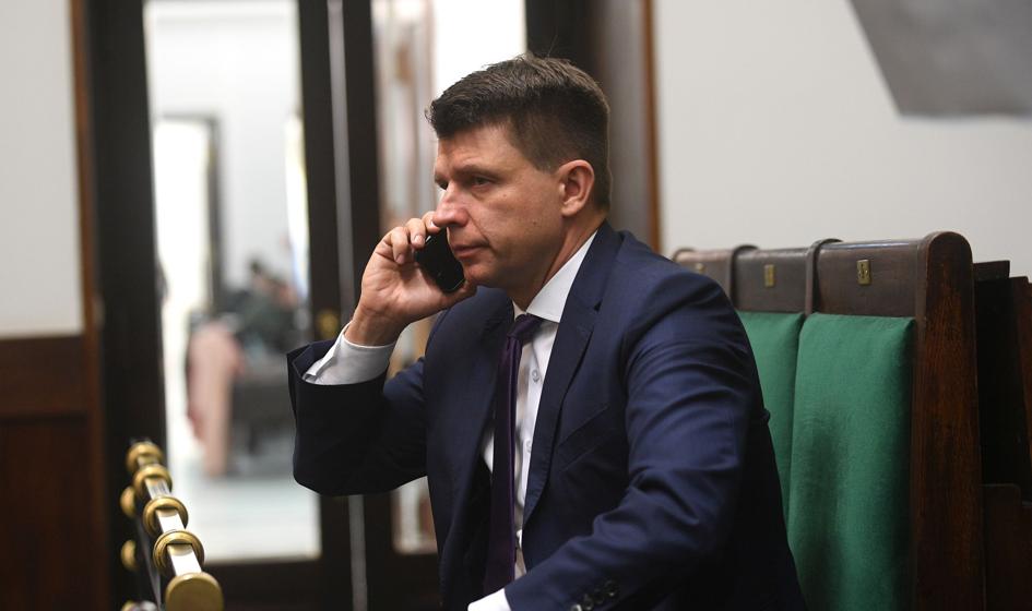 Podatek wojenny w Polsce? Petru: Cicho się o tym rozmawia