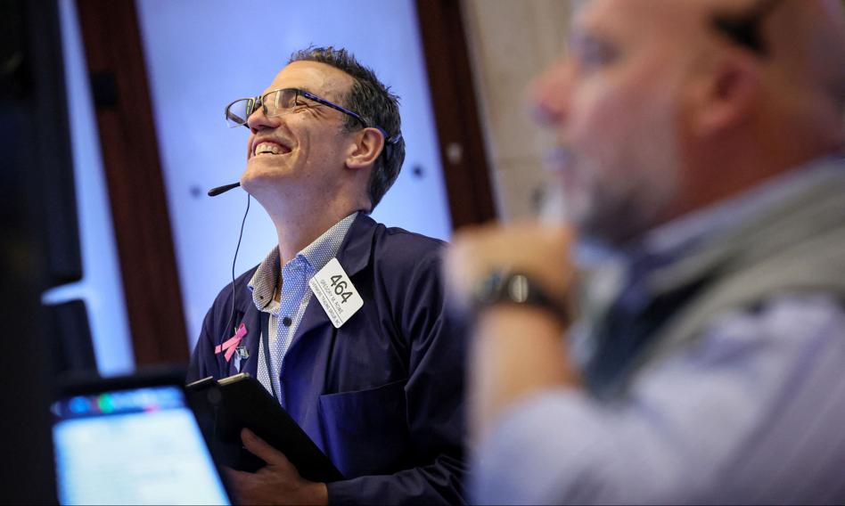 Skromne odbicie na Wall Street. Inwestorzy stawiają na ostre cięcia stóp