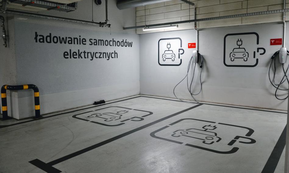 Zadyszka na rynku ładowania samochodów elektrycznych. Rozwój infrastruktury przyhamował