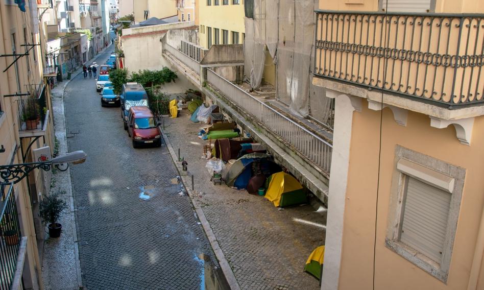 Kryzys bezdomności w Portugalii. Rekordowa liczba osób bez dachu nad głową