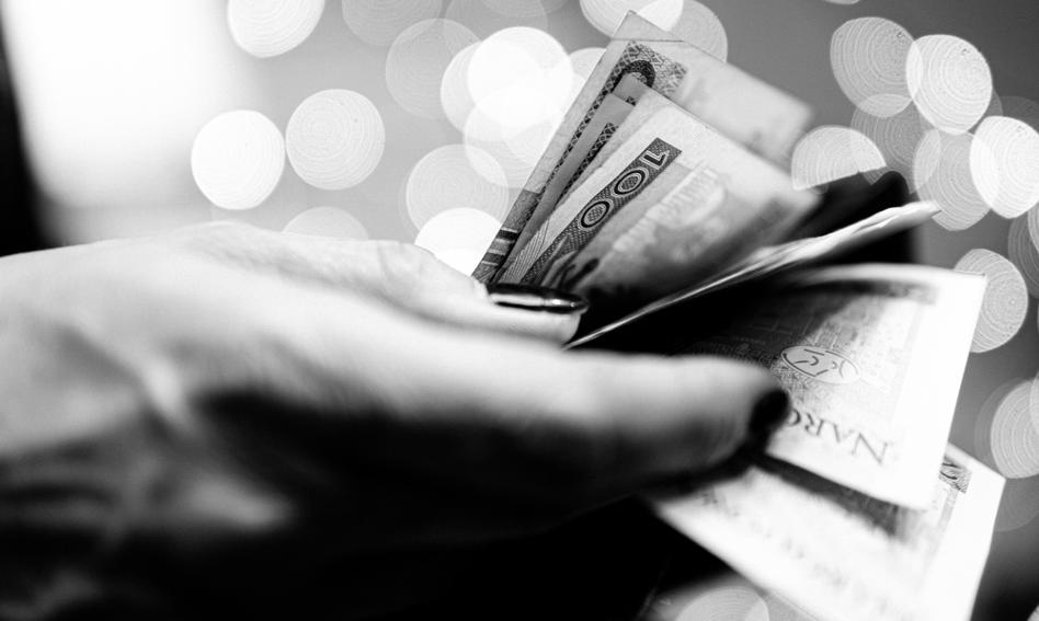 Przeczołgani przez inflację, COVID-19 i wojnę w Ukrainie. Polacy wciąż chcą odbudować swój portfel