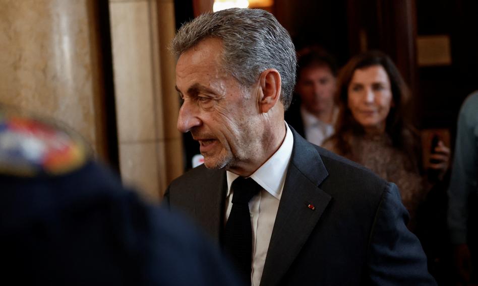 Sarkozy z bransoletką elektroniczną. Były prezydent skazany za korupcję i handel wpływami