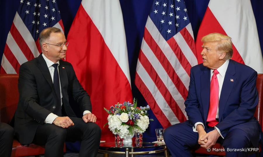 Prezydent Trump potwierdził bliski sojusz z Polską i dosłanie wojsk USA. Nazwał Dudę "fantastycznym"