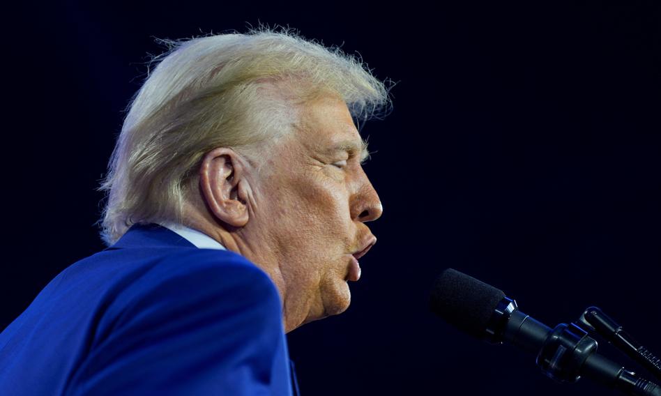 Trump zapewnia, że Iran nie będzie miał broni atomowej. "Mogą nas podpuszczać"