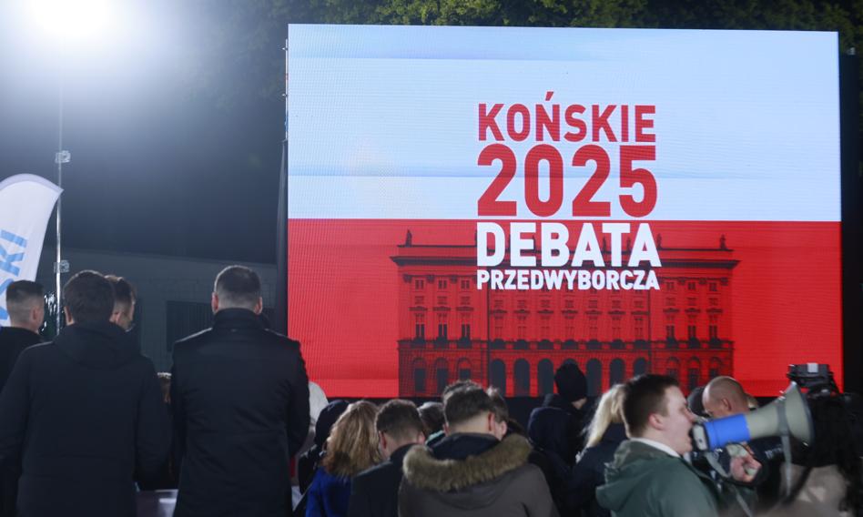 Z rynku do hali sportowej, czyli kolejna debata w Końskich