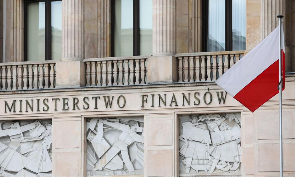 Co z podatkiem od nadmiarowych zysków banków? Ministerstwo dementuje: Nie prowadzimy analiz lub konsultacji