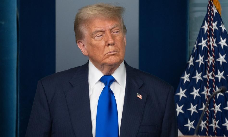 "Celna" środa Trumpa. „Ofiarami” półprodukty z miedzi, Brazylia i przesyłki niskiej wartości