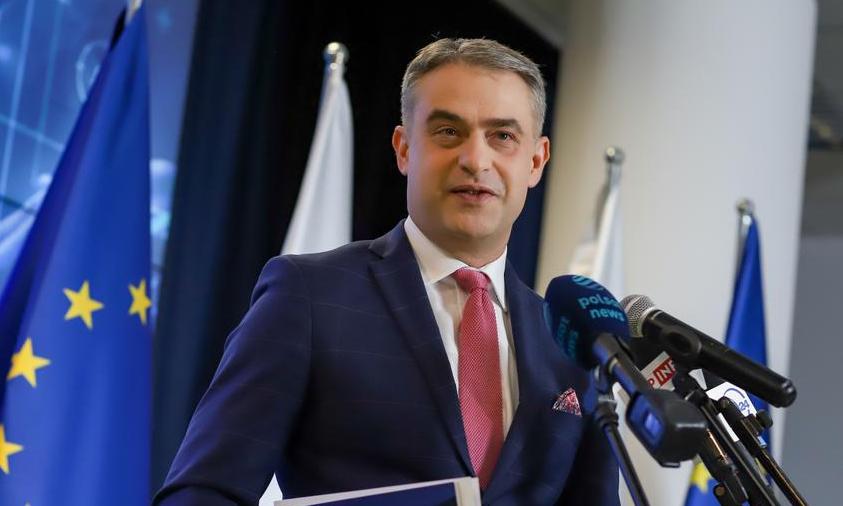 Gawkowski stawia sprawę podatku cyfrowego jasno: Jest w Europie i powinien być w Polsce