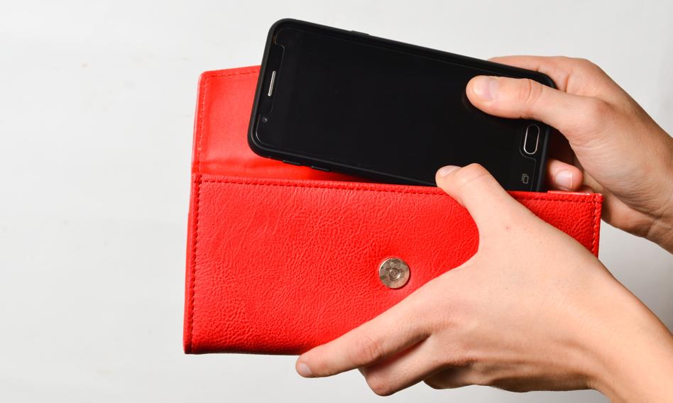 Płacimy telefonem najchętniej w Europie. Polska wyprzedza Zachód w bankowości mobilnej