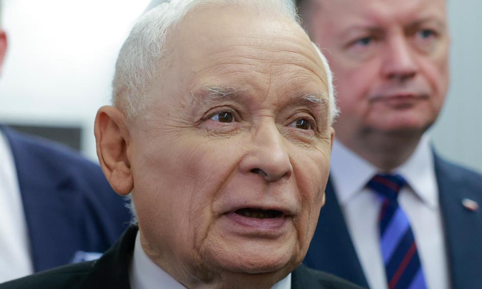 Kaczyński przestrzega przed kryzysem i wskazuje na sytuację finansów publicznych
