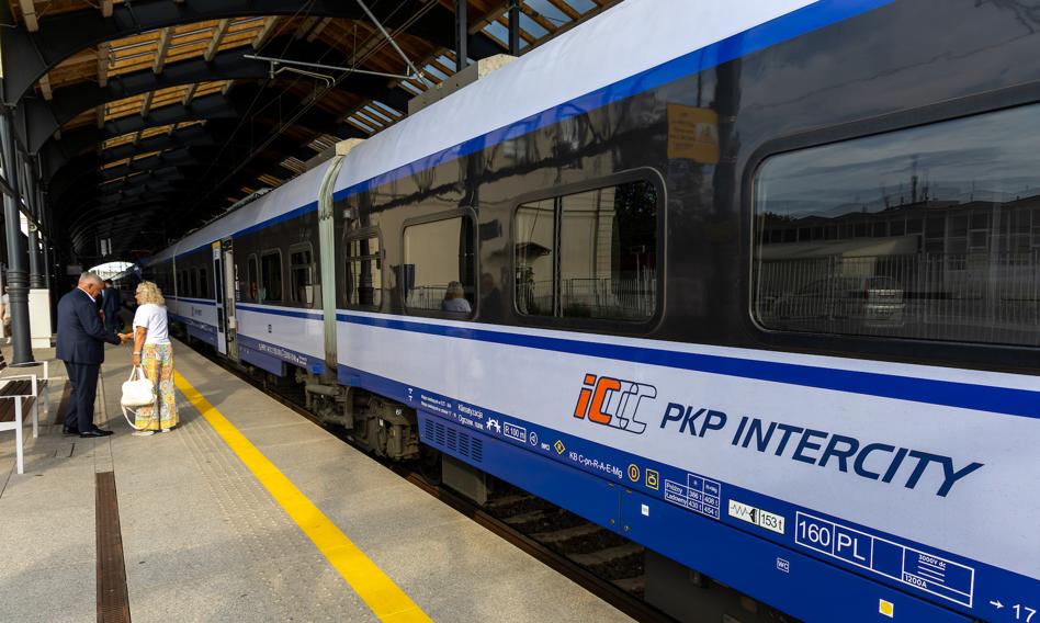 PKP Intercity kupi 42 piętrowe pociągi ekspresowe. Jest umowa z Alstom Polska