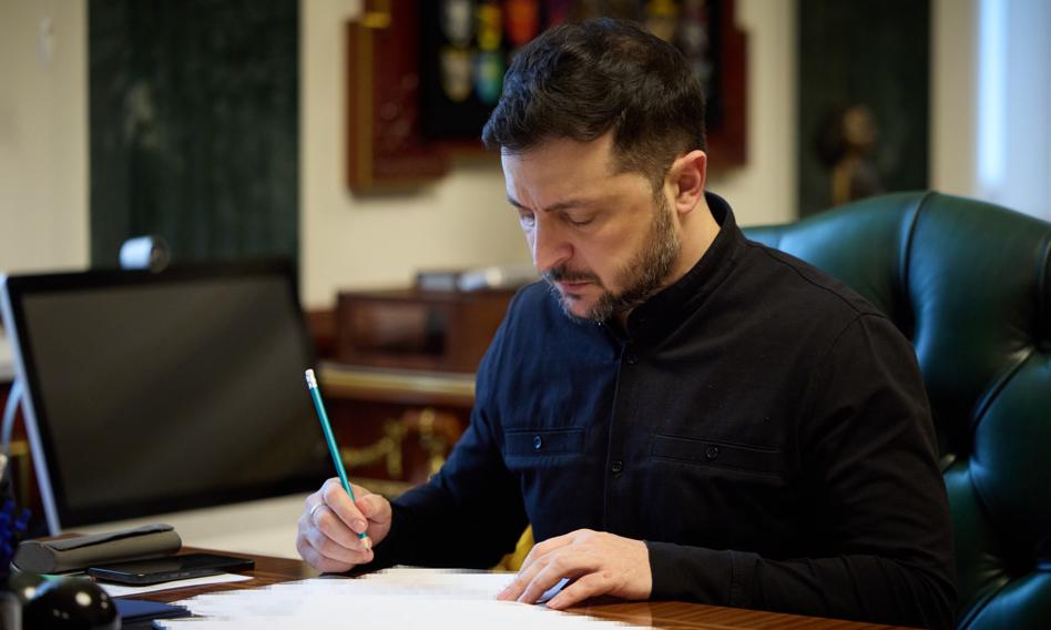 Wojna, brak prądu i kradzież milionów. Zełenski w kleszczach skandalu „Midas”