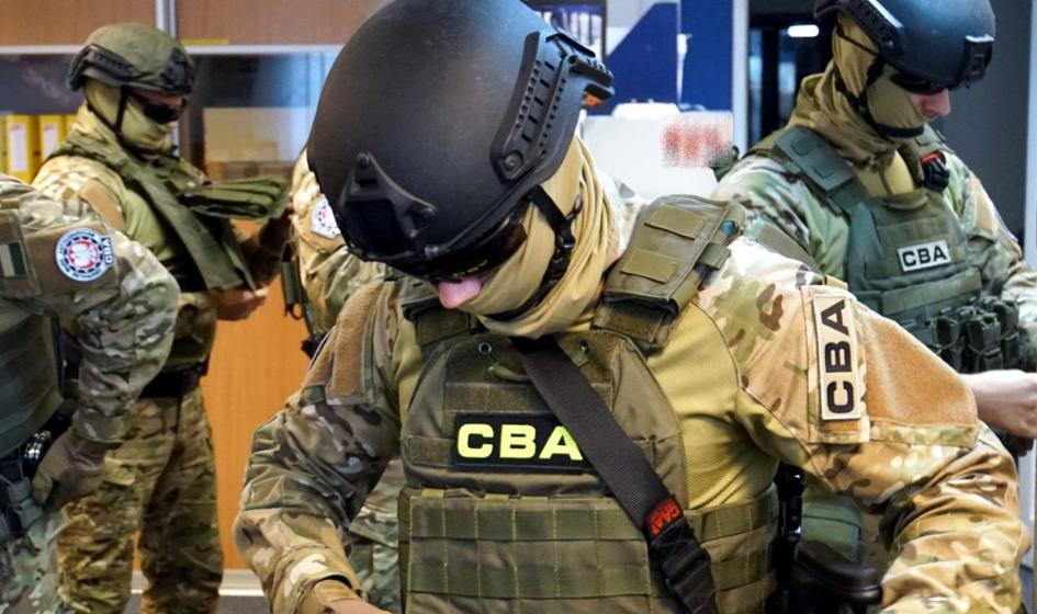 CBA w resorcie klimatu. Zabezpiecza dokumenty programu „Czyste powietrze”